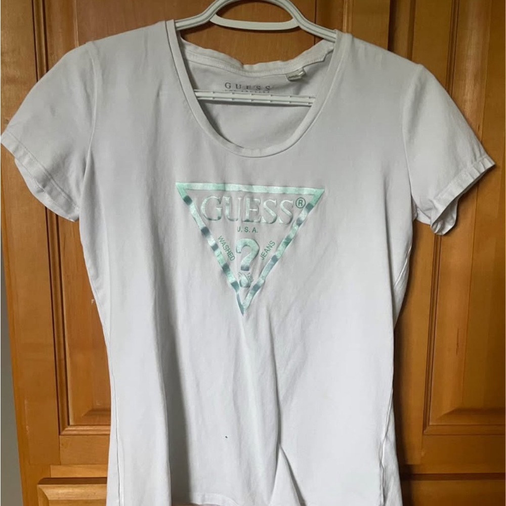 GUESS White Tee with Aqua Logo